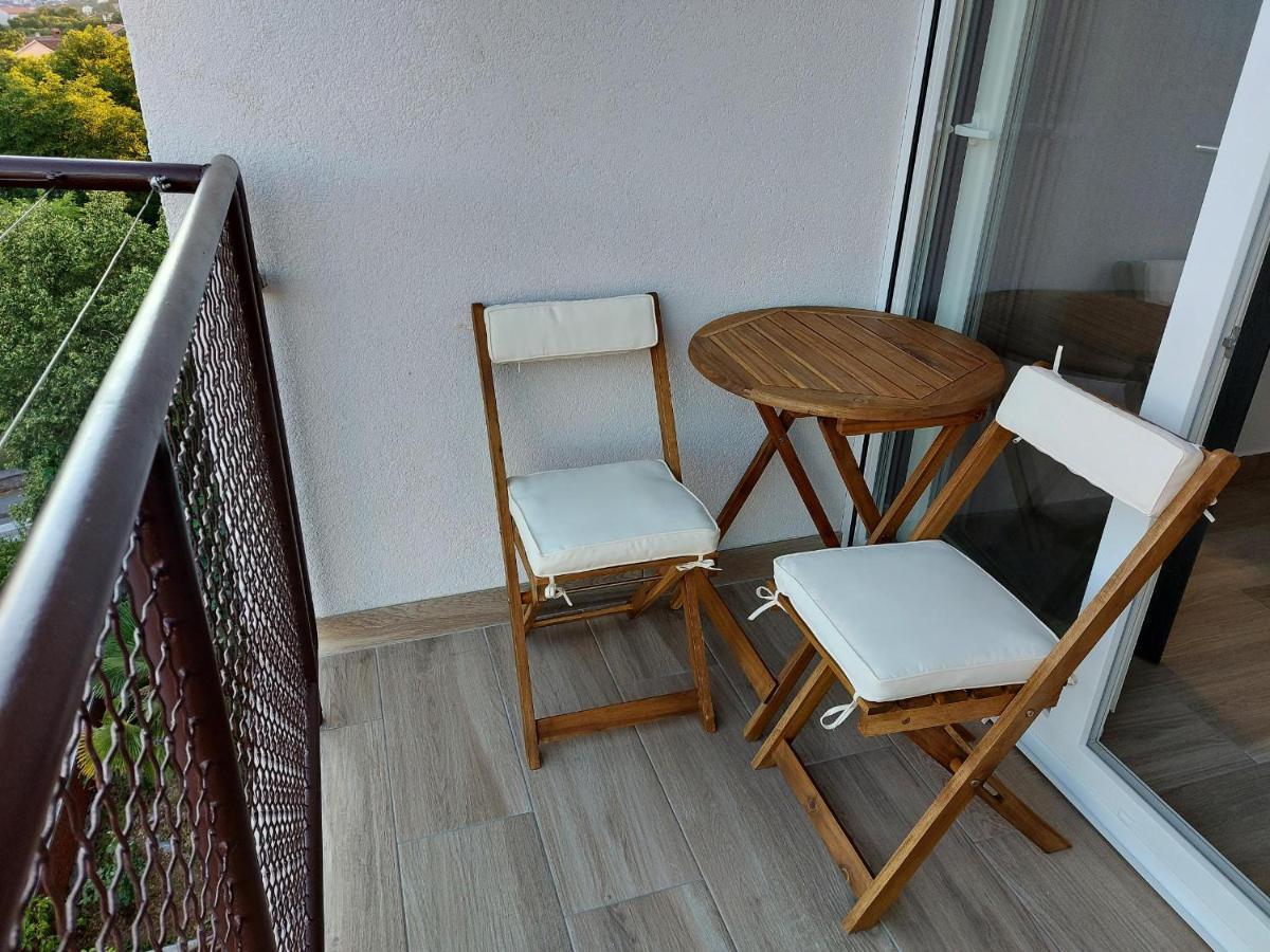 Apartament River68 - In *