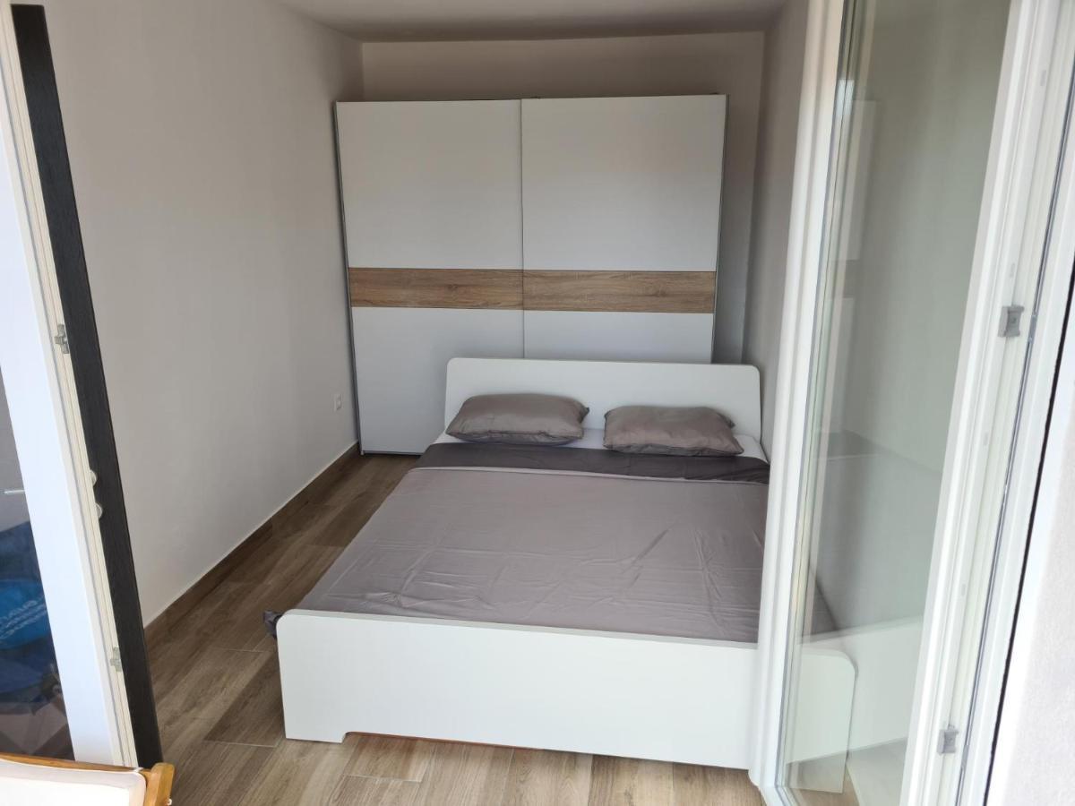 River68 - In Apartment *